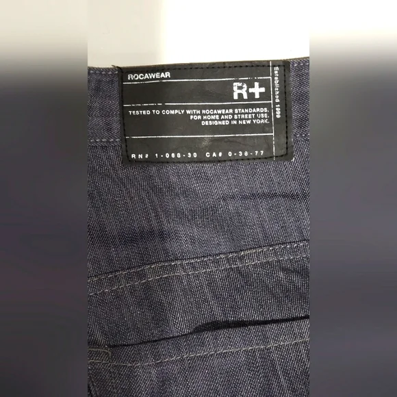 Rocawear R+, original fit men's jeans. 40x32,NWOT, cool Y2K vibe - Picture 7 of 14